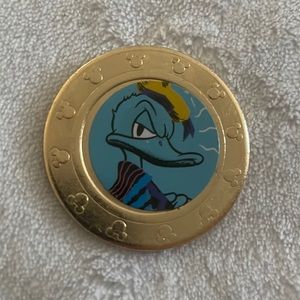 Frankford Donald light blue background coin